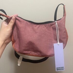 BAGGU Small Nylon Crescent in Rose Jam Mix